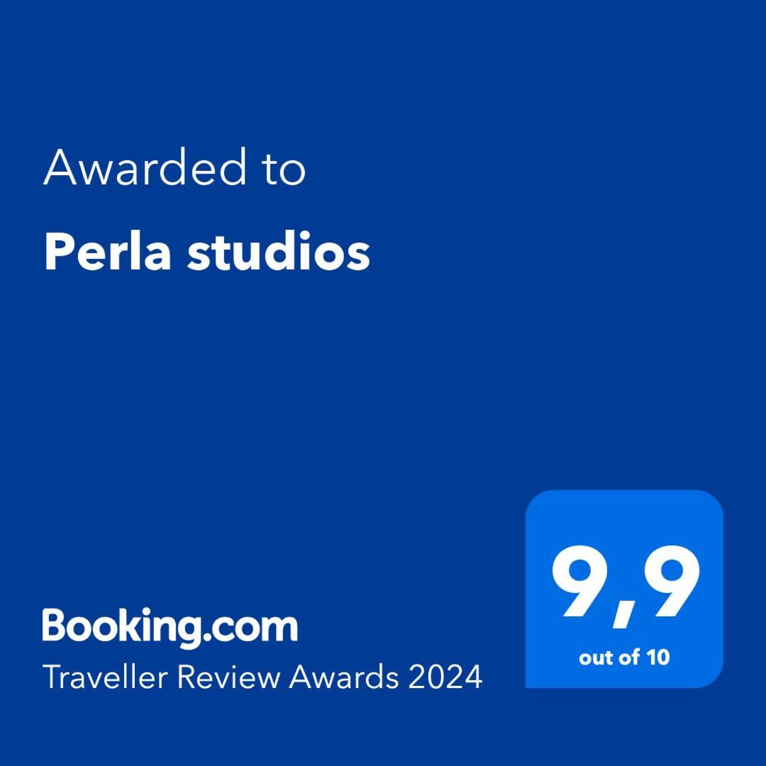 Perla Studios Paralia Dionysiou Exterior photo